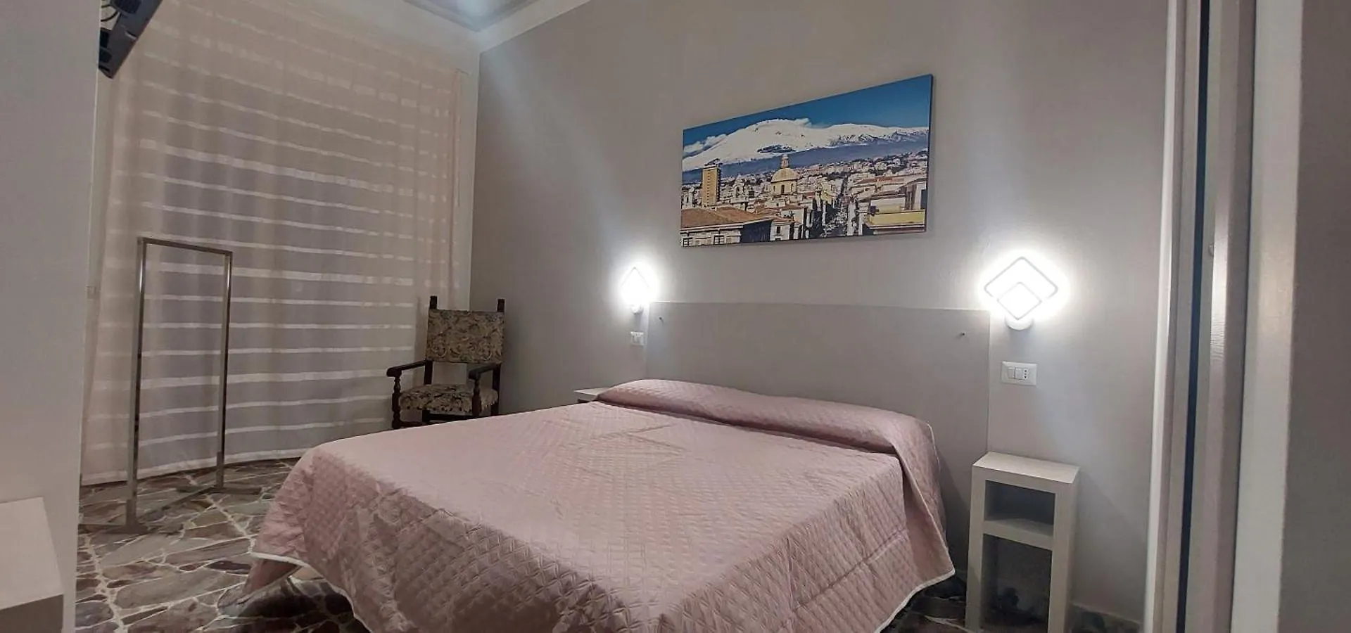 Debora Holiday House Misterbianco Guest house