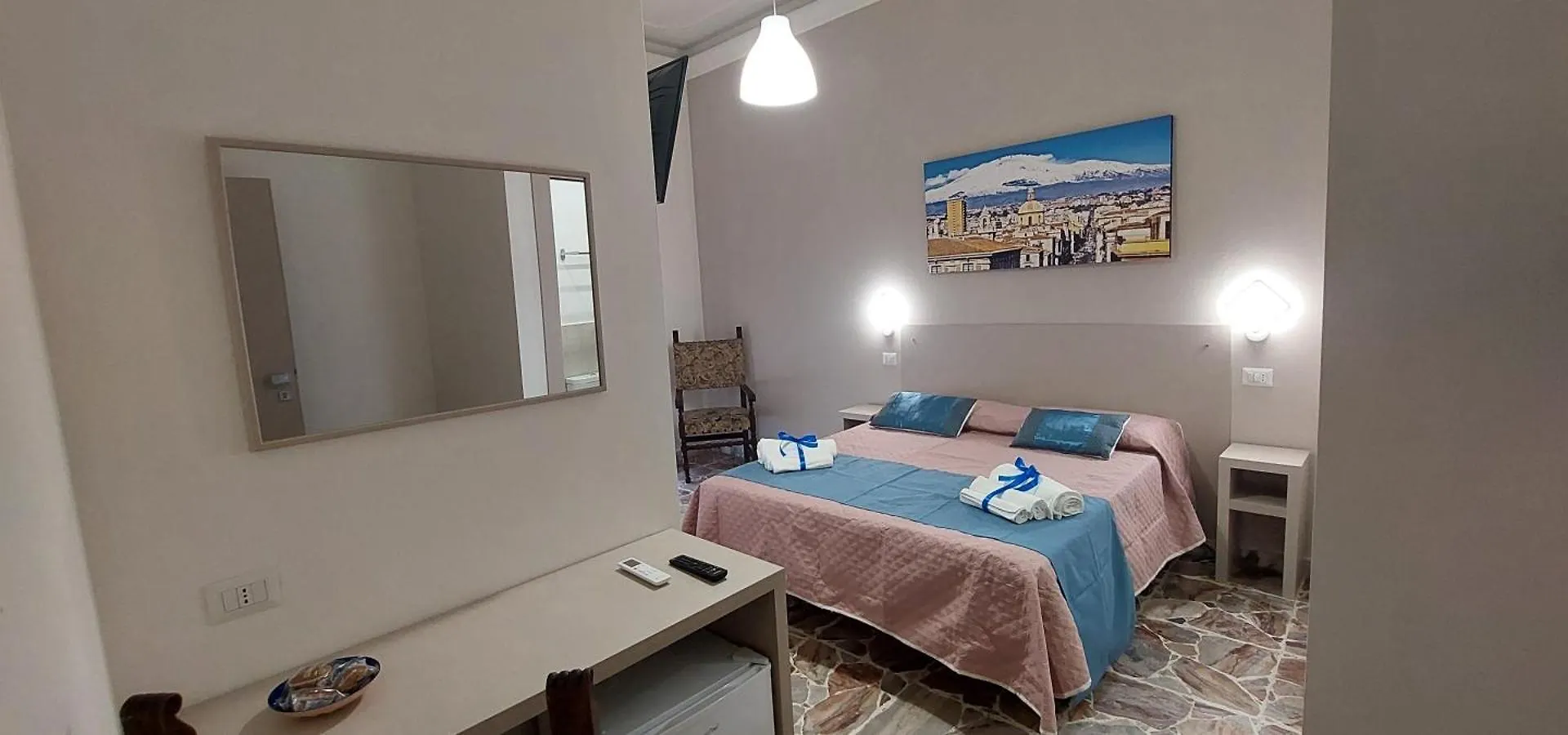 Debora Holiday House Misterbianco Guest house