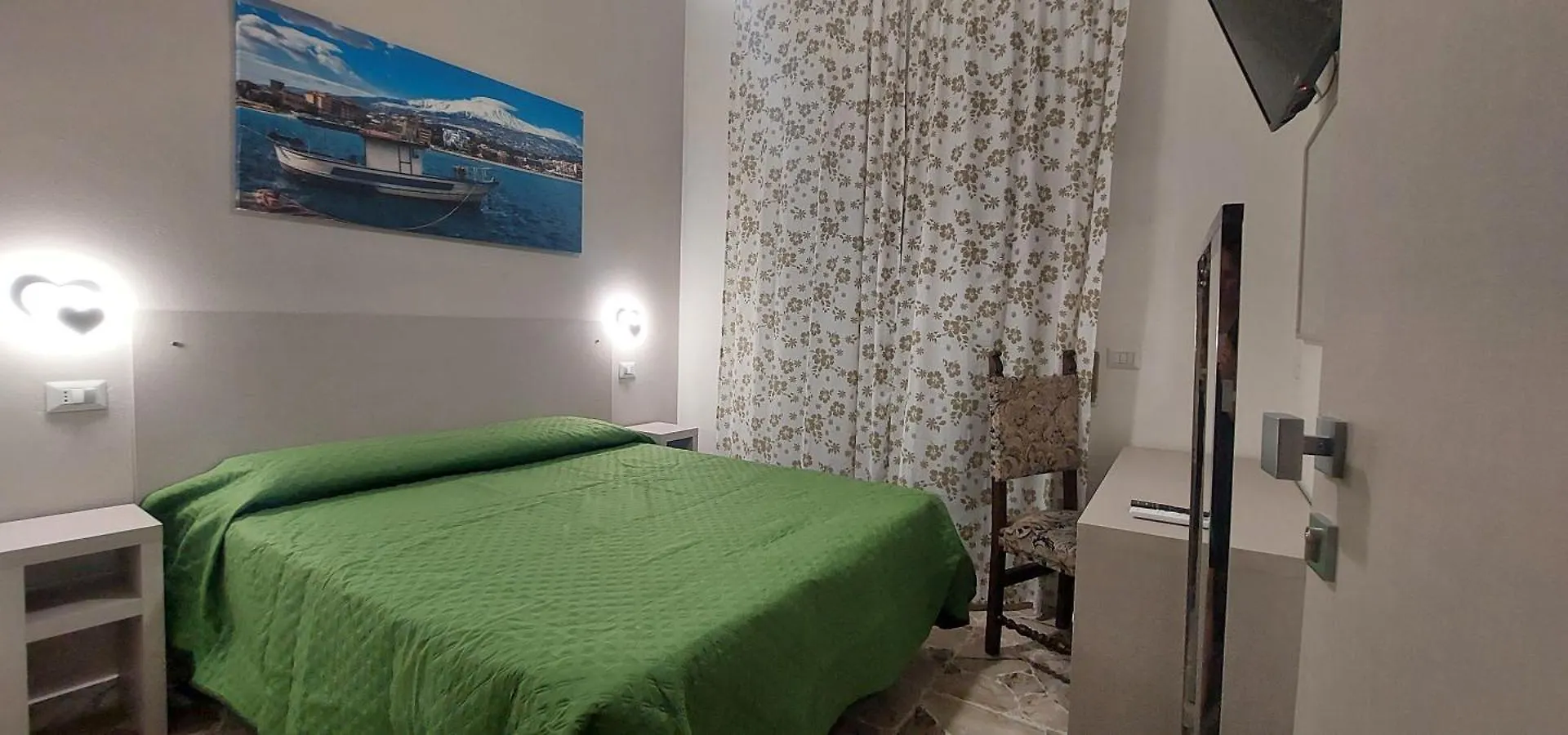 Debora Holiday House Misterbianco Guest house